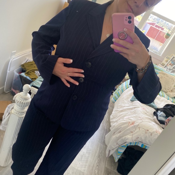 Le suit - Picture 3 of 8